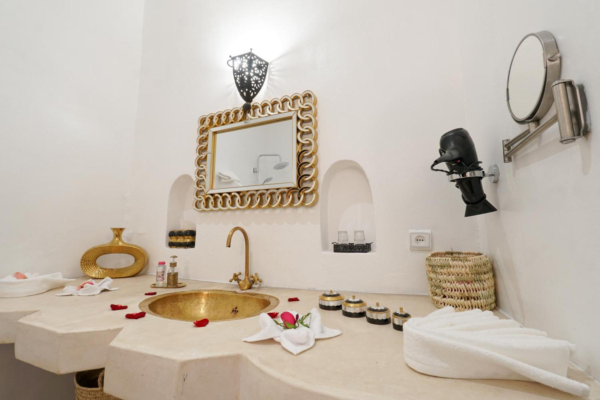 Riad Darna 4 Chambres Avec Piscine Et Petit Dejeuner Μαρακές Εξωτερικό φωτογραφία